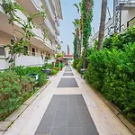 Sea Bird Beach 4*