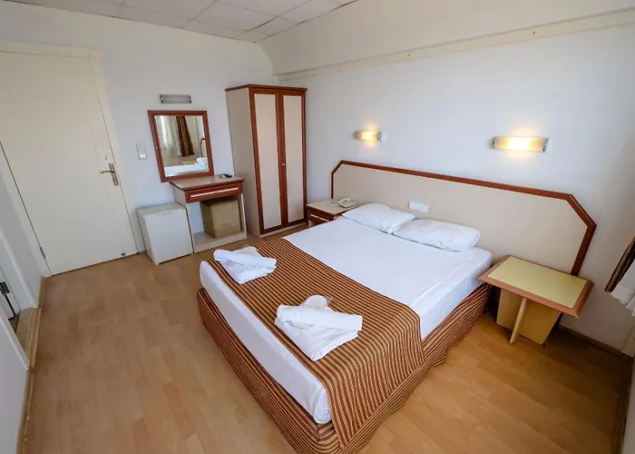 Отель Sea Bird Beach 4*